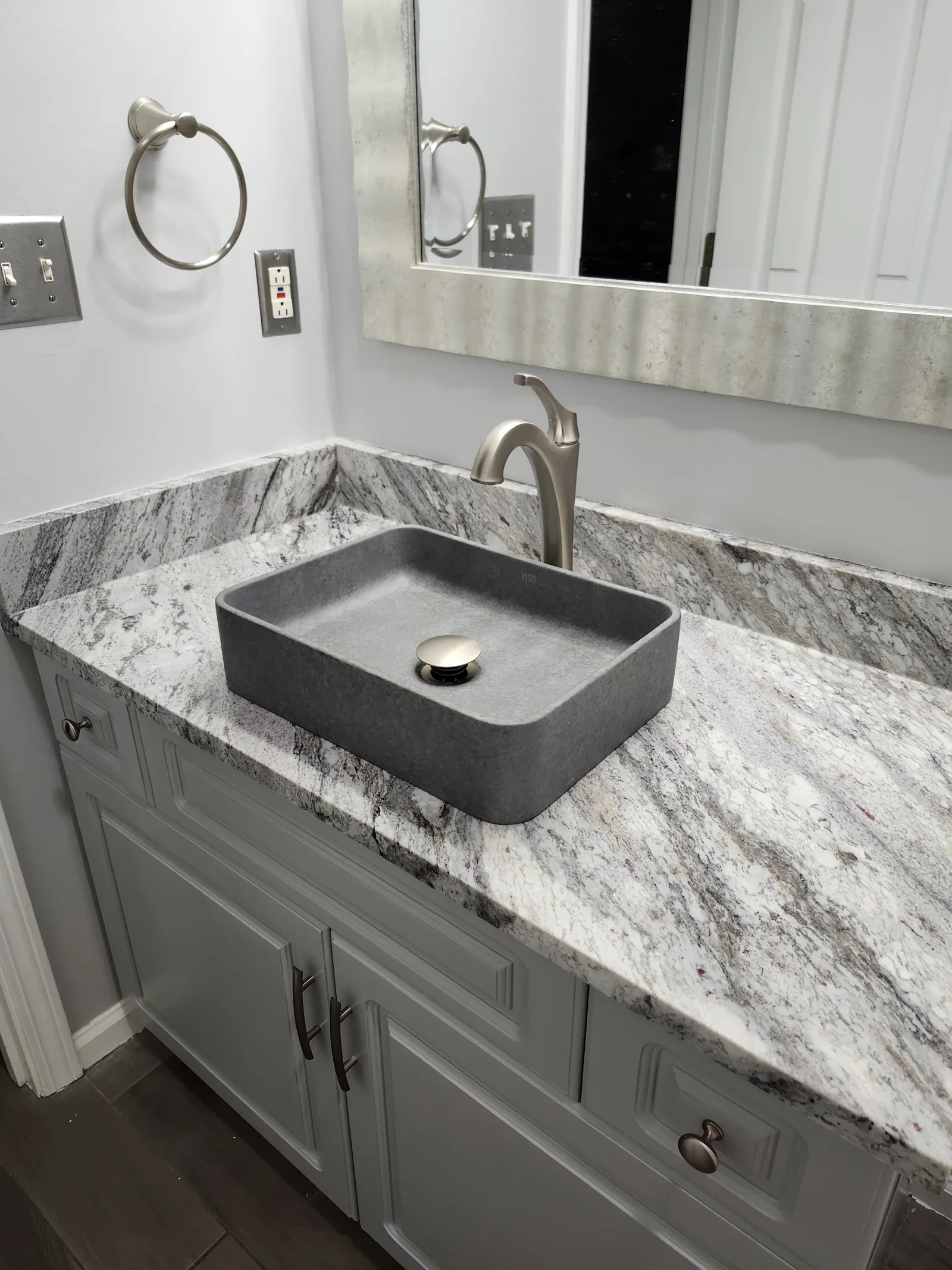 Bathroom vanity project